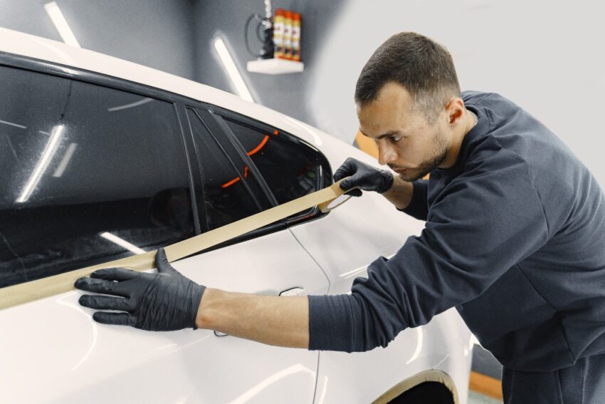 preparing car before spray painting 1