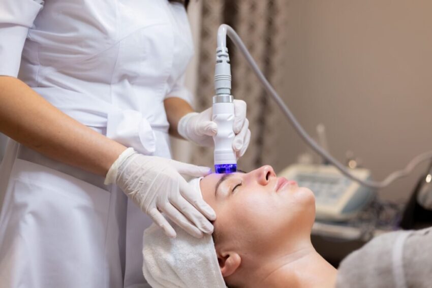hifu s table receives procedures 1 1024x683 1