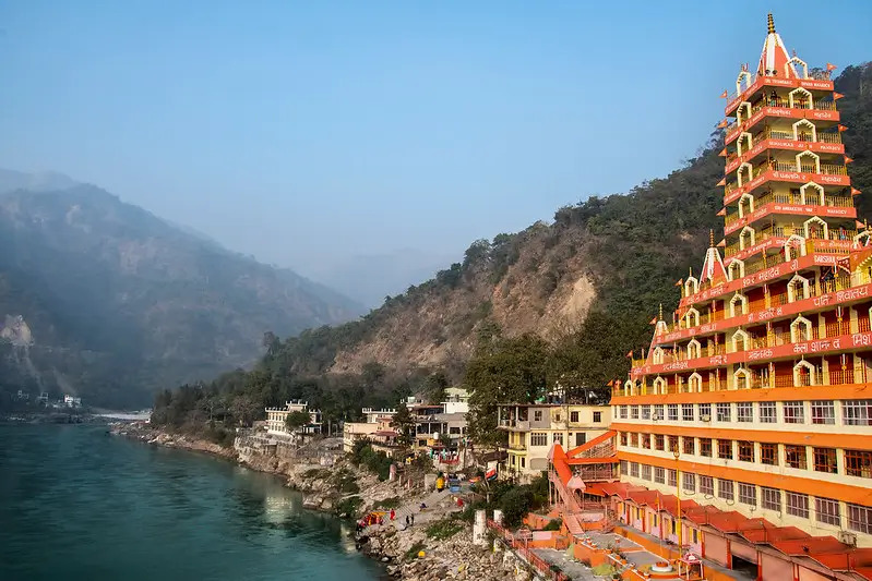 How to Choose the Best Delhi to Rishikesh Taxi Service