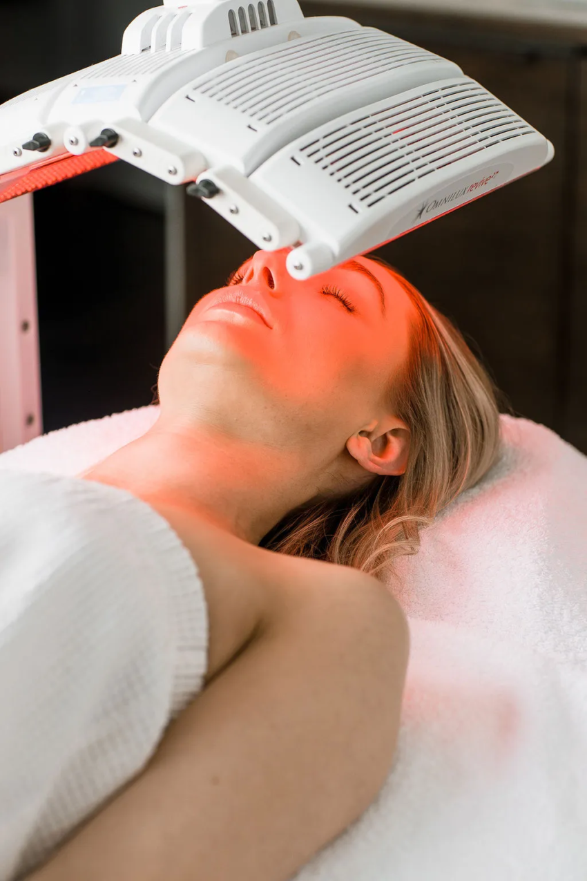 Can LED Light Therapy Improve the Appearance of Acne Prone Skin