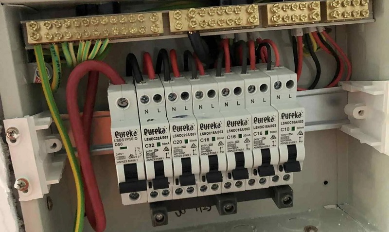 Domestic Emergency Electrician Hampton fault finding urgent repairs