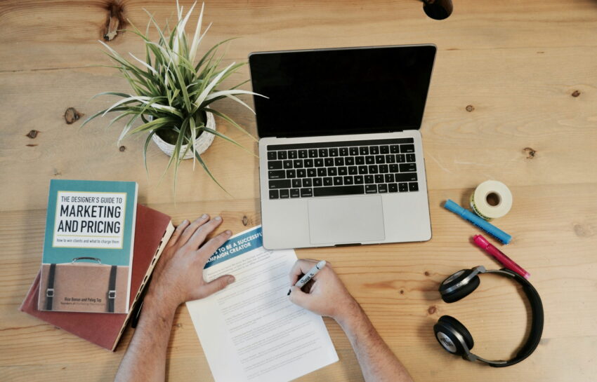 campaign creators RSc6D7bO0fA unsplash 1