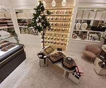 bespoke retail store interior design