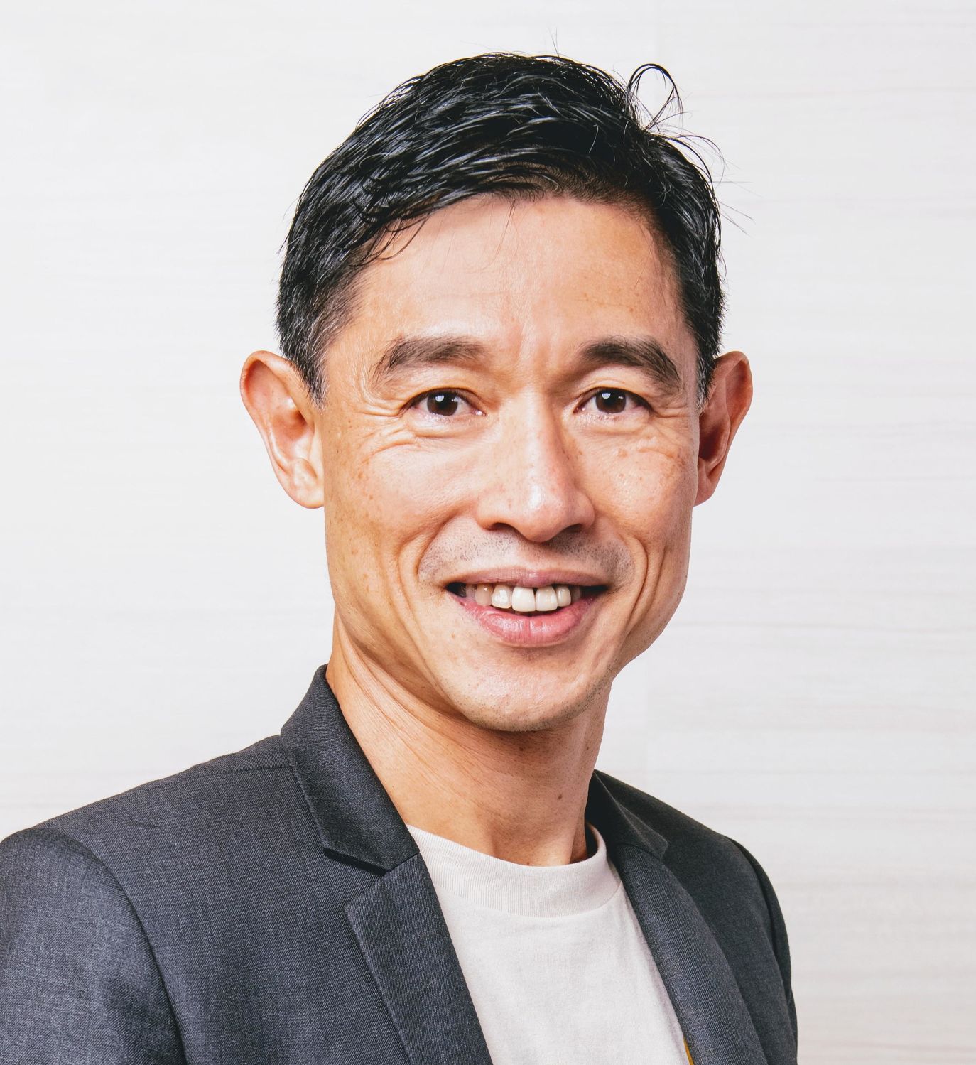 LinkedIn Frank Koo