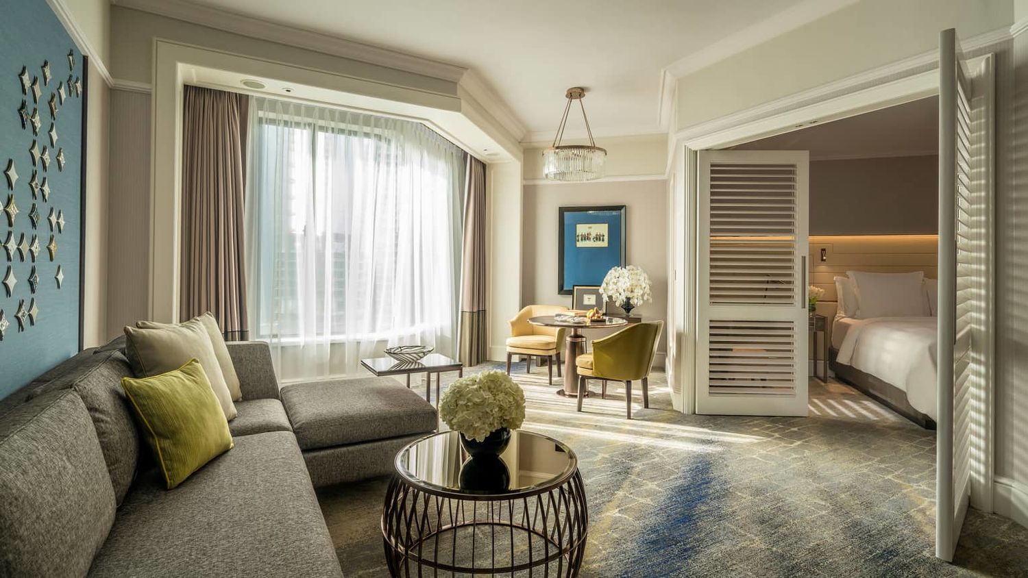 Four Seasons Hotel Singapore - THE EDGE SINGAPORE