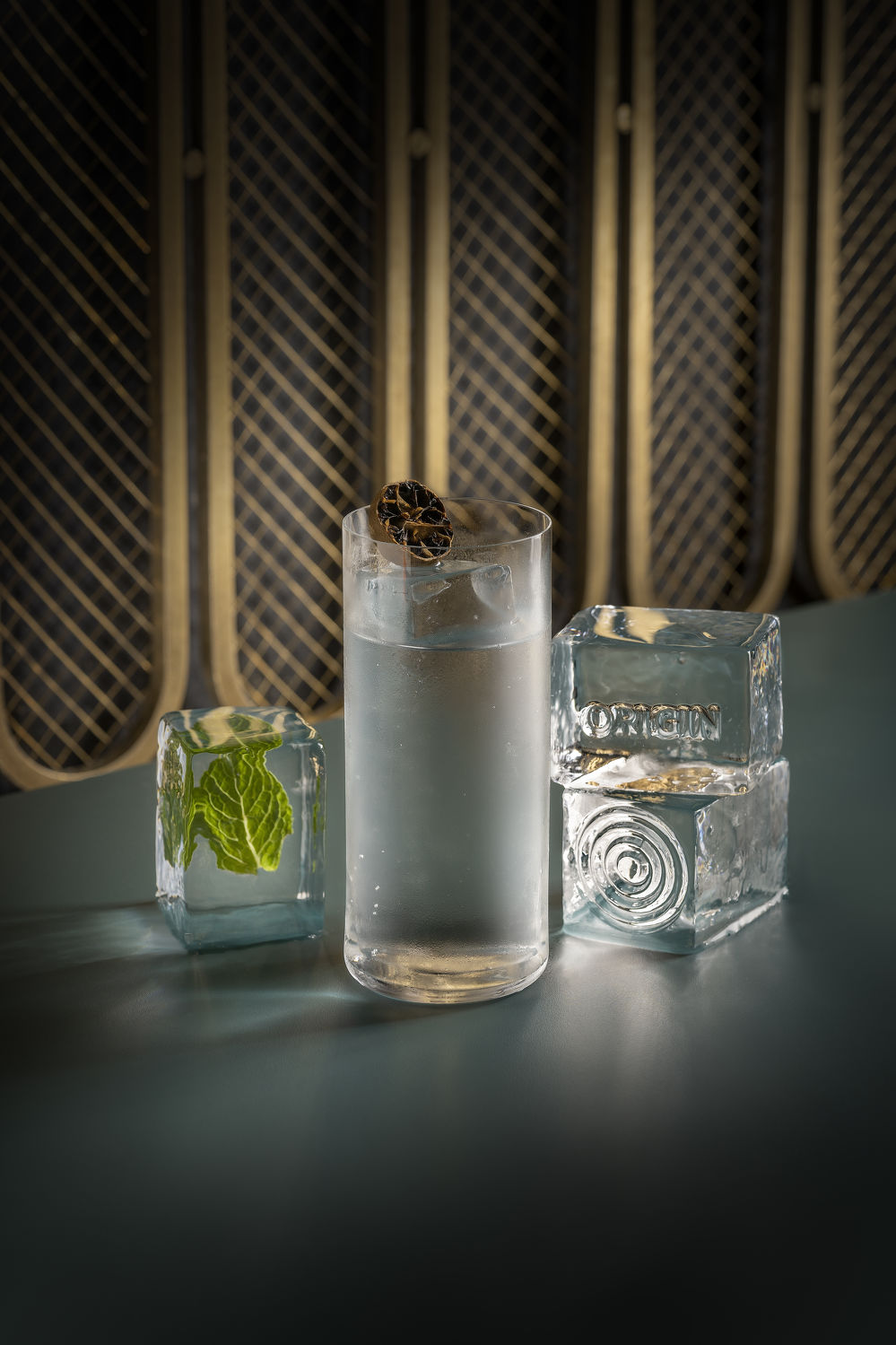 Origin Bar Crystal Mojito - THE EDGE SINGAPORE