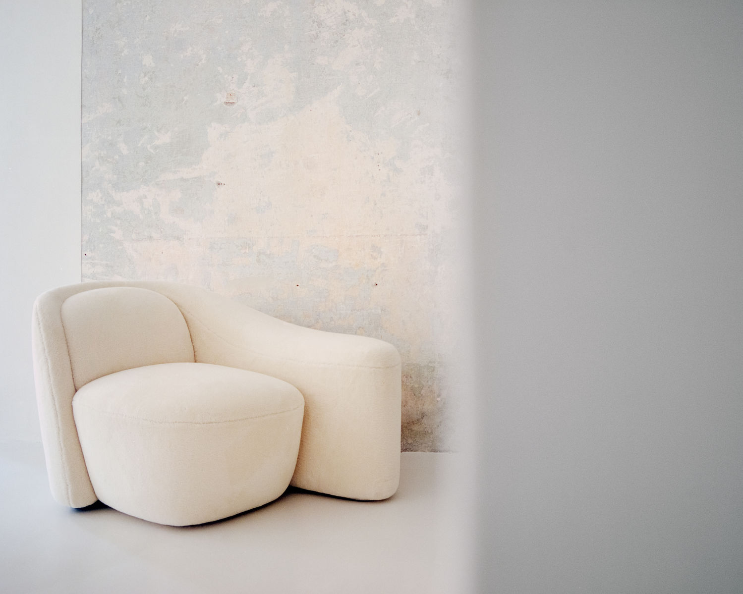 Palm Duet by Loro Piana Interiors - THE EDGE SINGAPORE