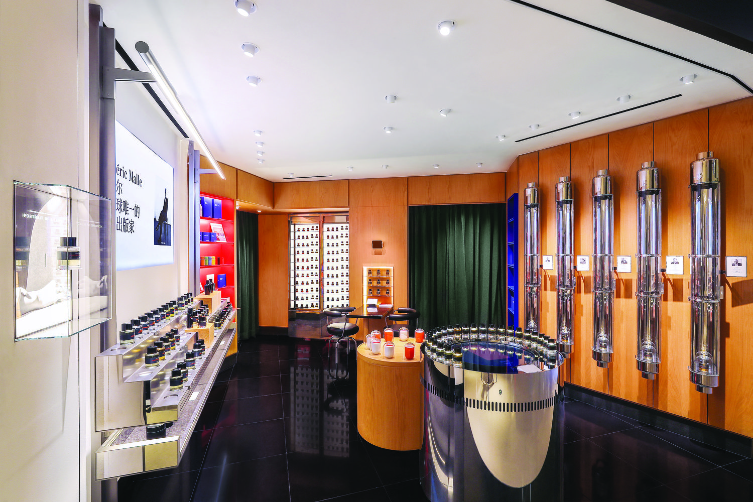 STORE - THE EDGE SINGAPORE