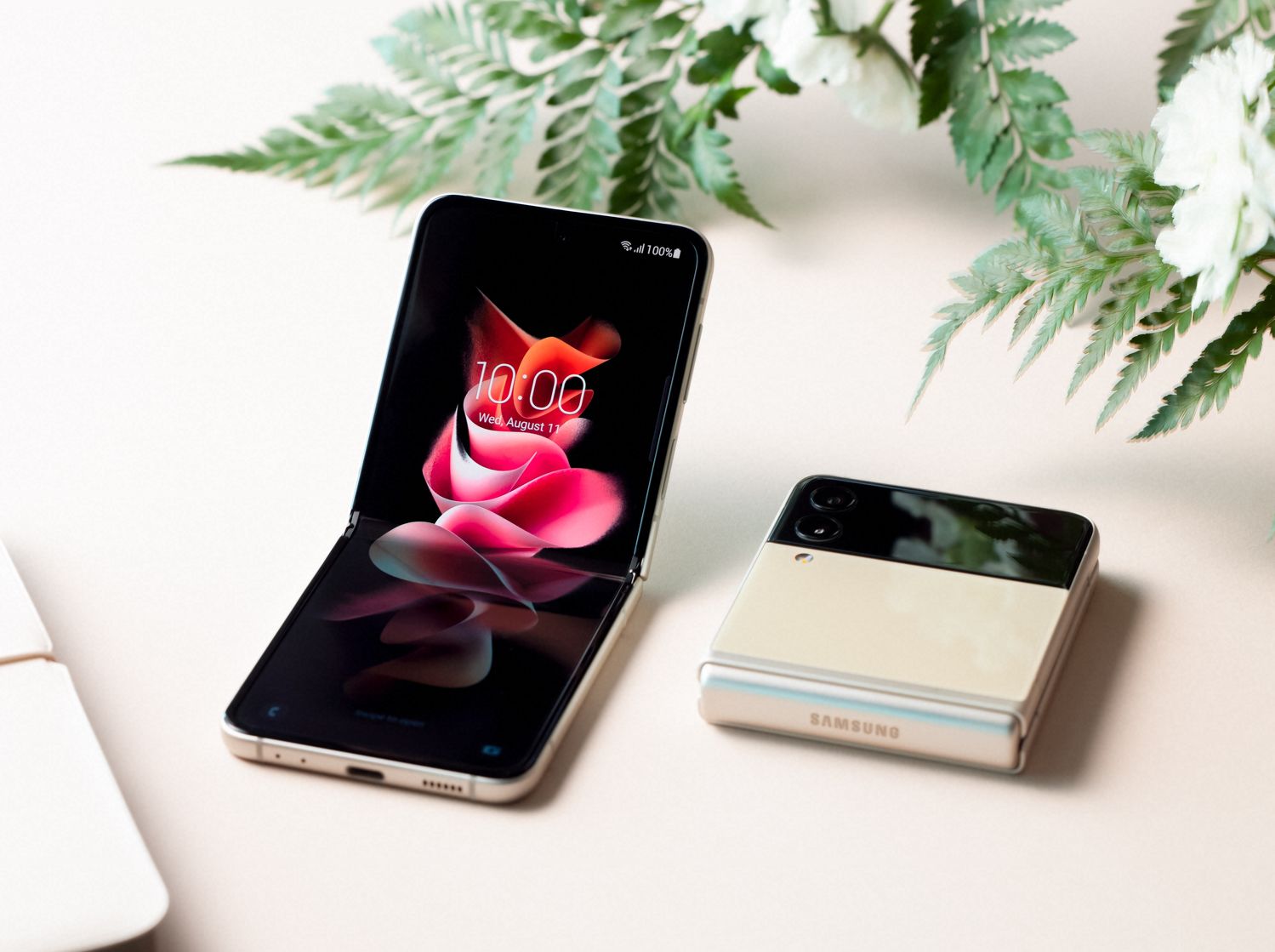 Samsung’s latest Galaxy Z Flip3 5G - THE EDGE SINGAPORE