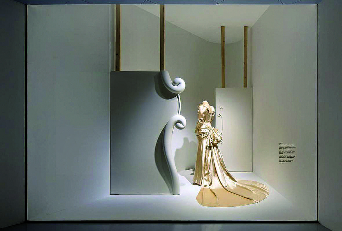 Balenciaga - THE EDGE SINGAPORE