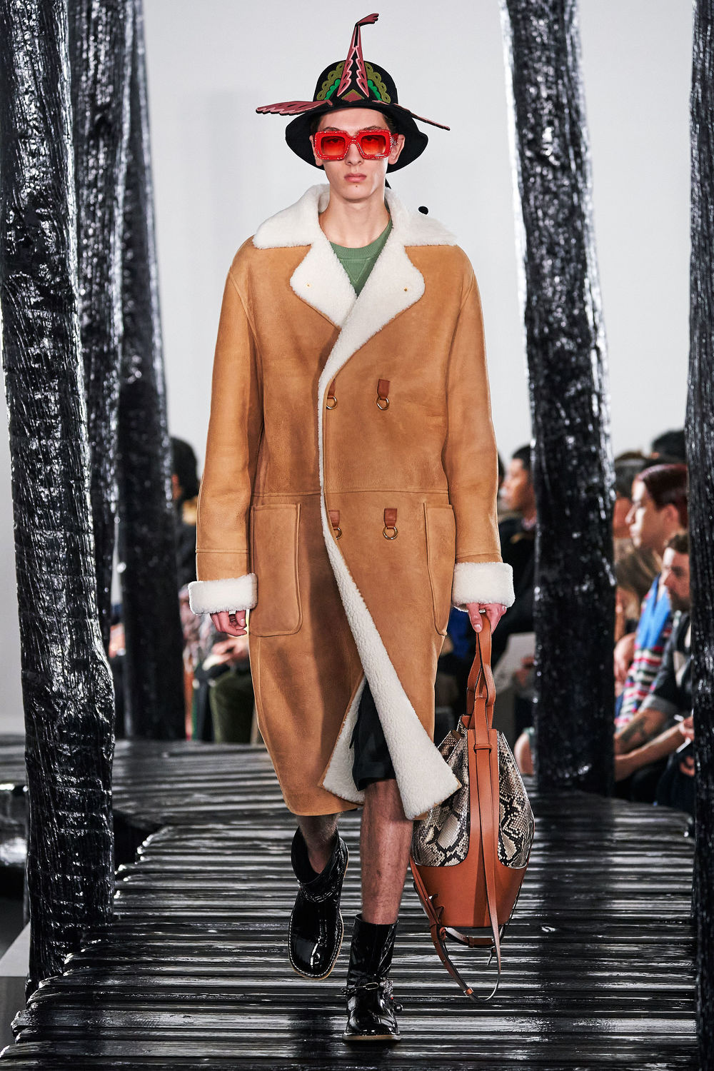 Loewe - THE EDGE SINGAPORE