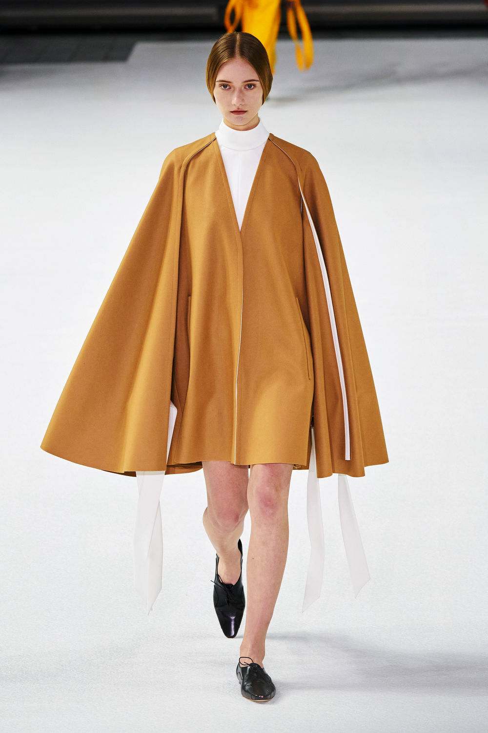Carolina-Herrera - THE EDGE SINGAPORE