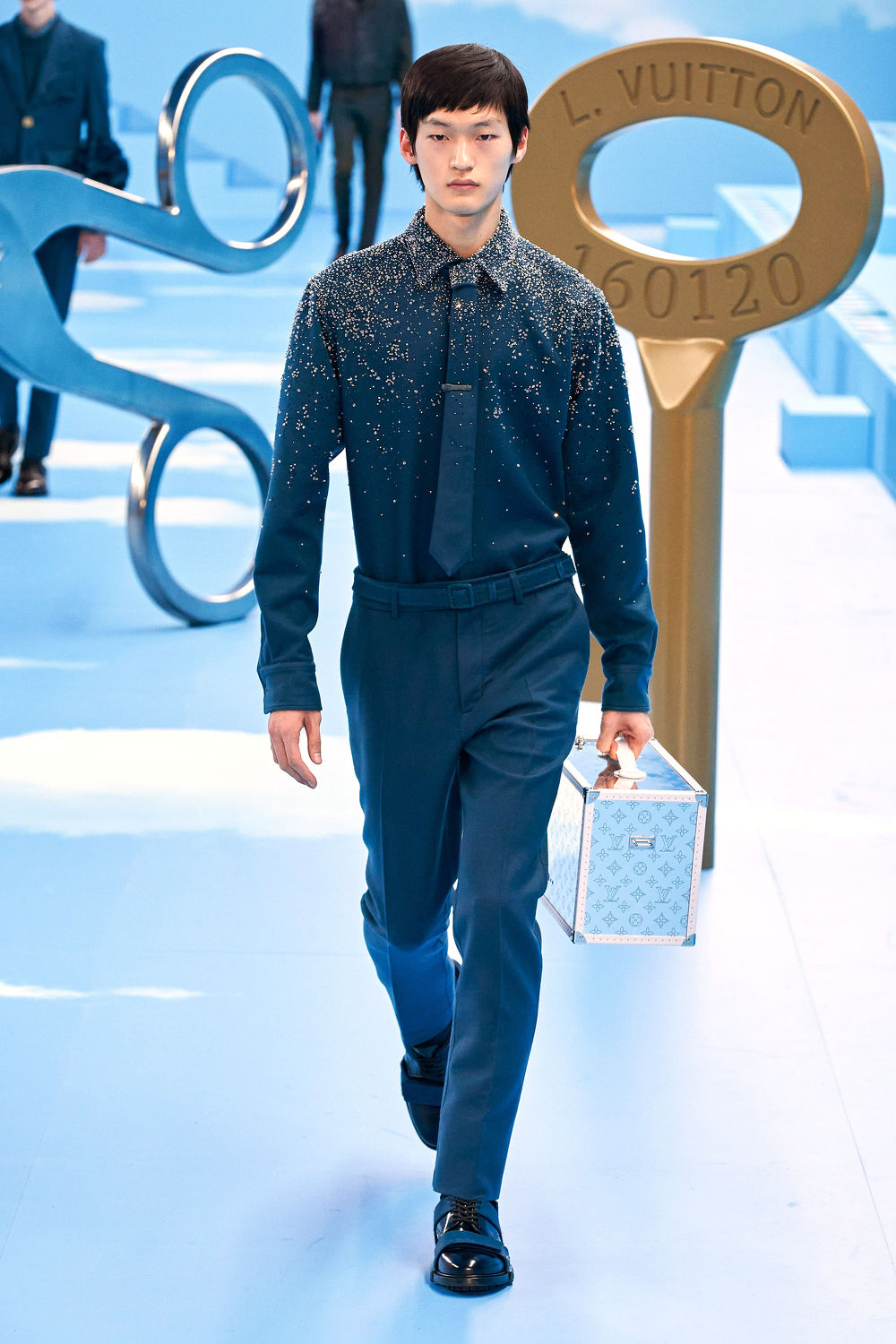 Louis-Vuitton - THE EDGE SINGAPORE