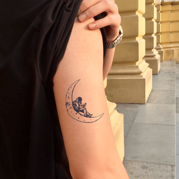 3__16__00b57172b6d54367a6e6c651ea88e72b_grande Hình xăm mặt trăng và mặt trời