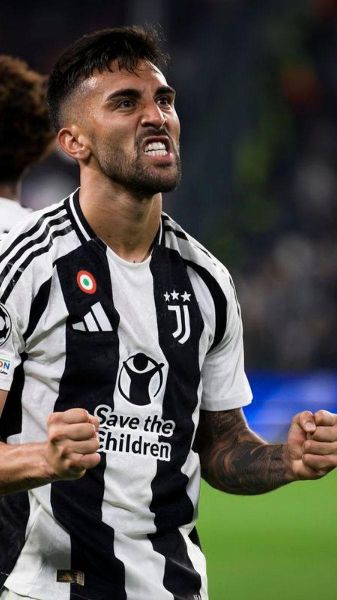 hinh-nen-juventus-42 Hình nền Juventus gọn nét