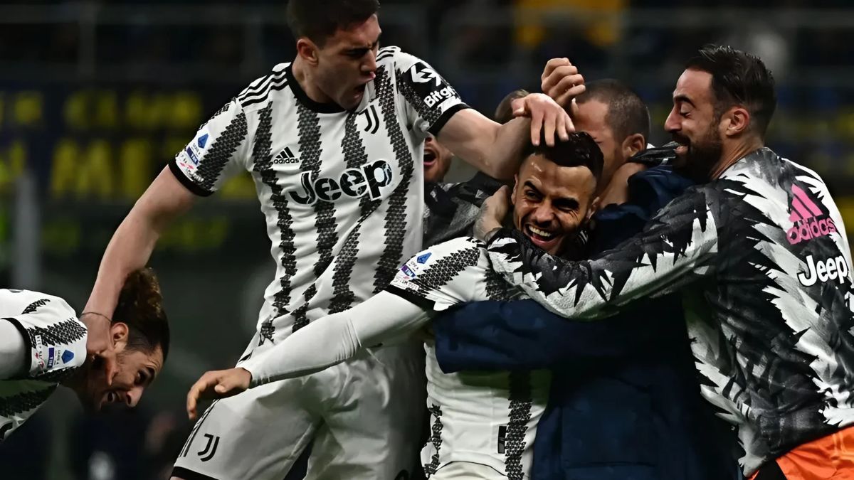 hinh-nen-juventus-46 Hình nền Juventus nét gọn