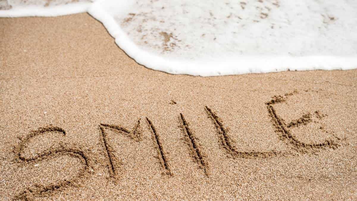 hinh-anh-chuc-ngay-moi-62 Hình ảnh chào ngày mới với nụ cười tươi