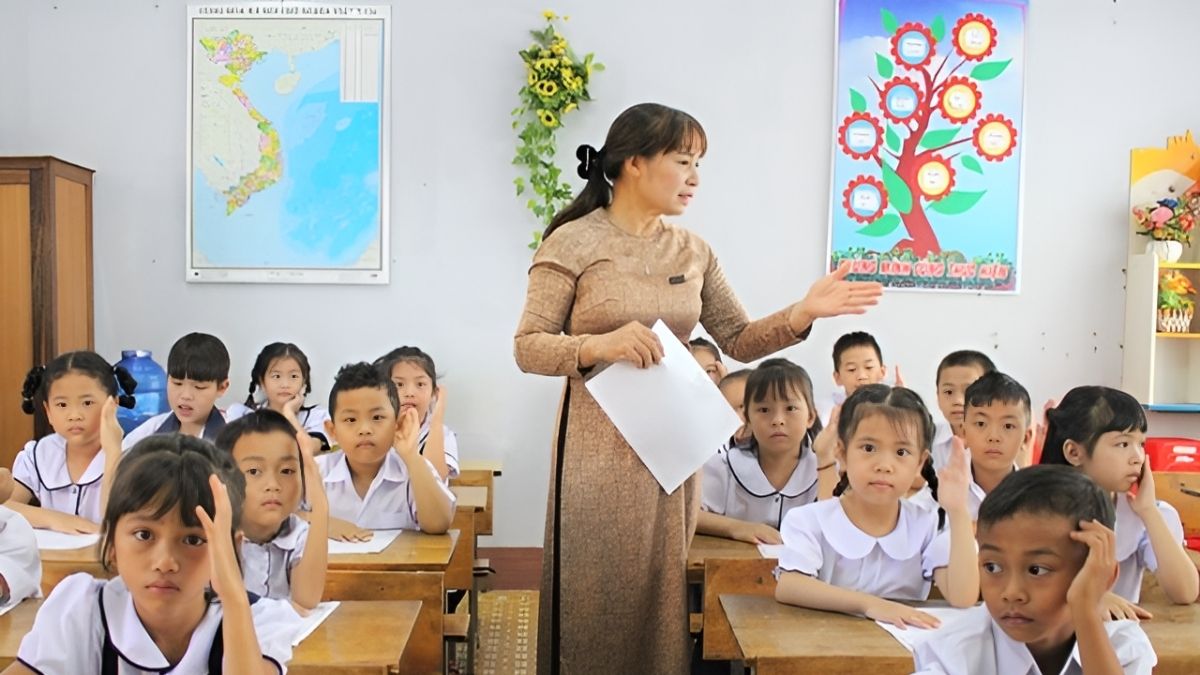anh-lop-hoc-13 Hình ảnh lớp học cấp 1