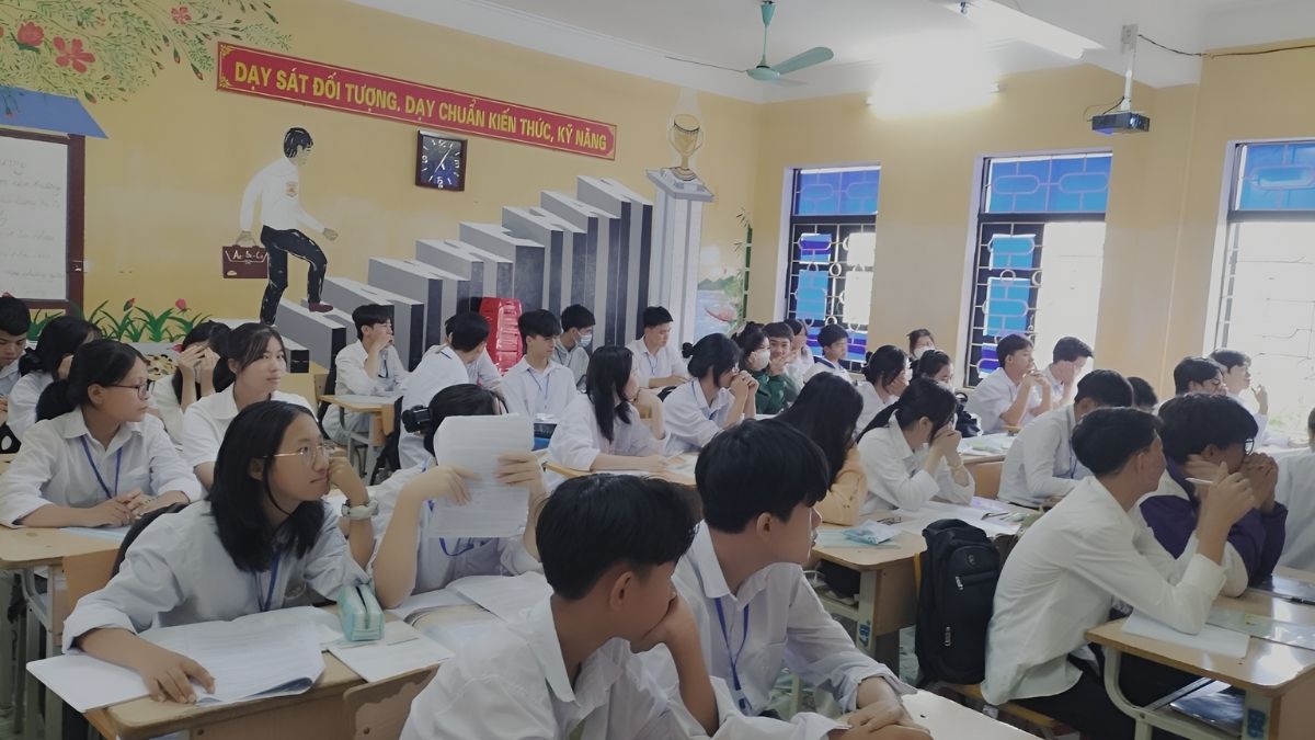 anh-lop-hoc-29 Hình ảnh lớp học đẹp cấp 2