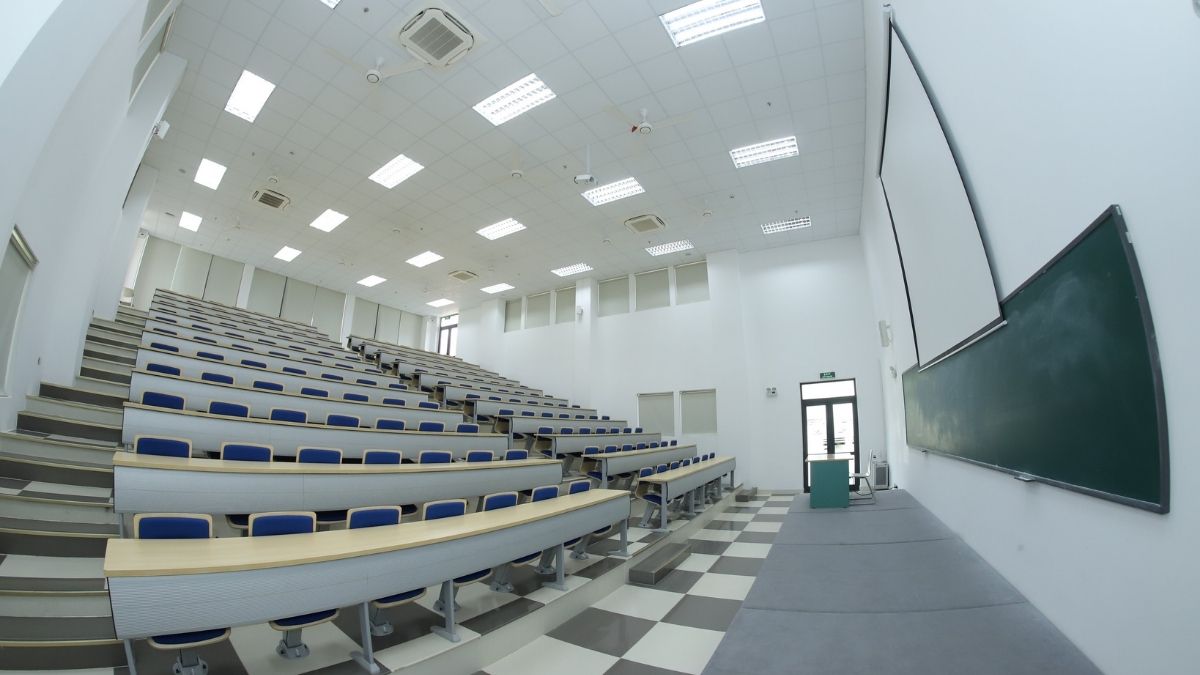 anh-lop-hoc-47 ảnh lớp học đại học sáng tạo